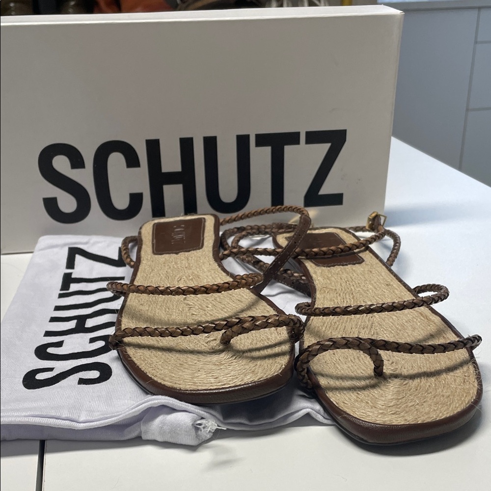 Brand New: SCHUTZ Tan Braided Sandals